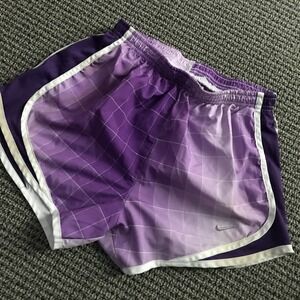 Nike running shorts women xs